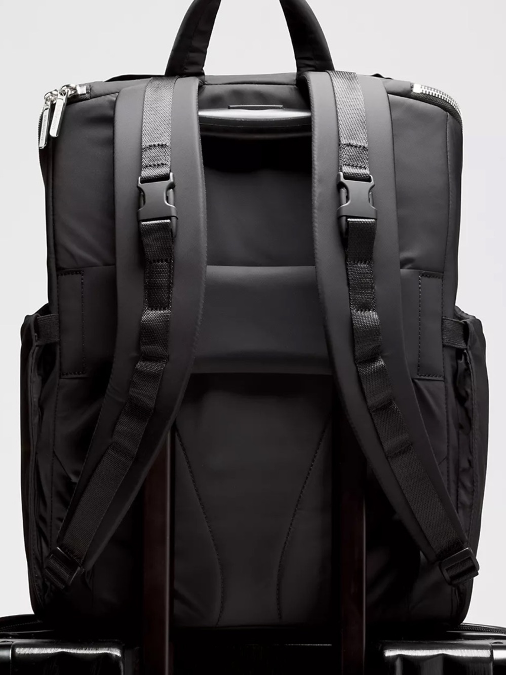 Lululemon New Parent Backpack - Picture 4 of 15